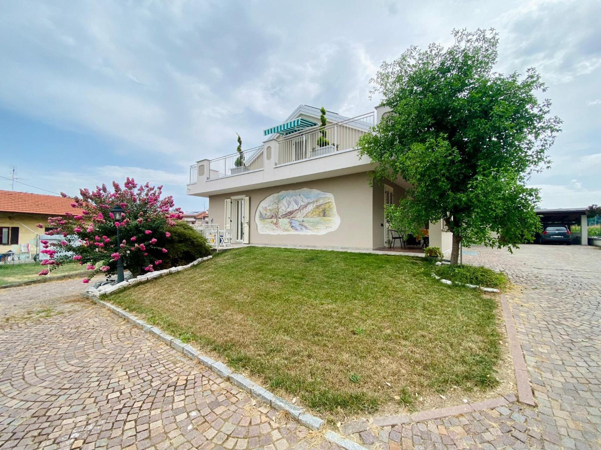 Bed & Breakfast Eremes 3*